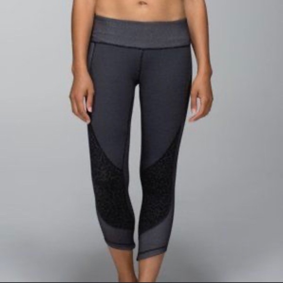 Lululemon Wunder Under 22” Crop Sashiko Black Mid Rise Legging Petal Camo Gray 4 - Picture 4 of 8